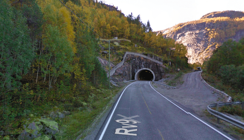 Fietsen in Noorwegen - tunnel