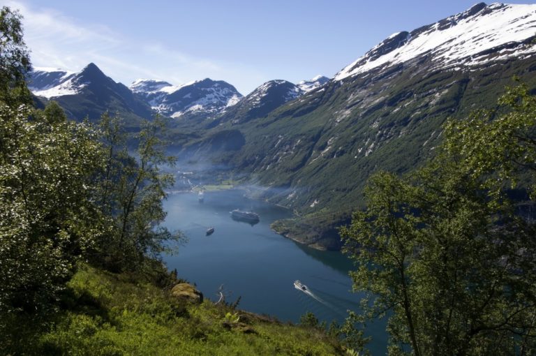 Uitzicht over de Geirangerfjord